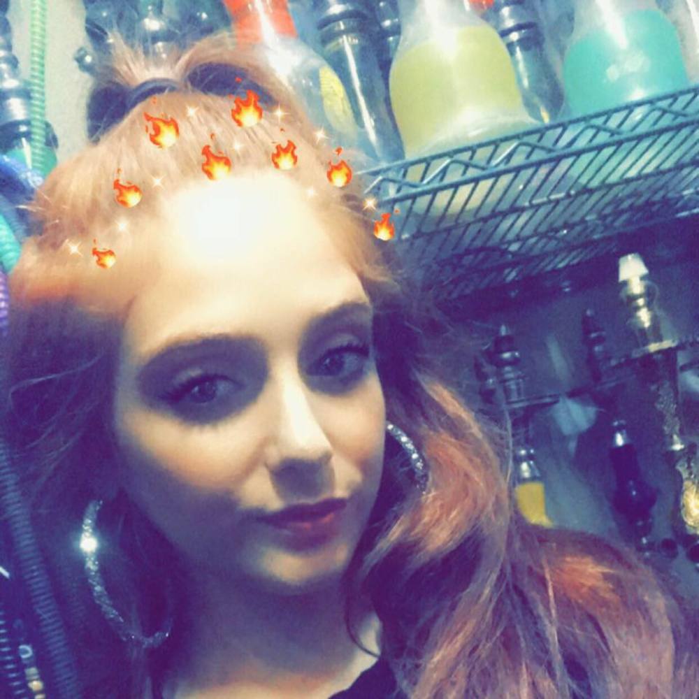 Meet your Posher, Alexis